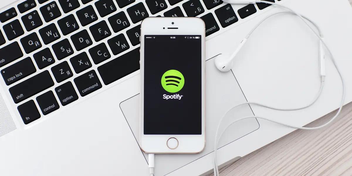 Πώς να αντιγράψετε μουσική από το Spotify για ακρόαση εκτός σύνδεσης